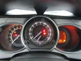 Citroën DS3 (2013) thumbnail 10
