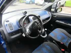 Opel Agila (2011) thumbnail 8