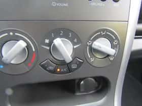 Opel Agila (2011) thumbnail 9