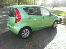 Opel Agila (2010) thumbnail 4
