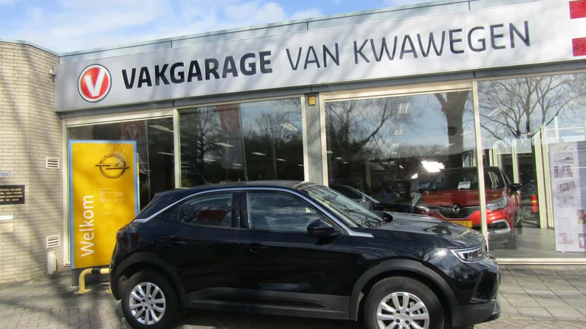 Opel Mokka (2023) — foto 1