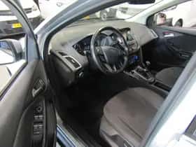 Ford Focus (2016) thumbnail 10