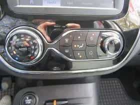 Renault Captur thumbnail 17