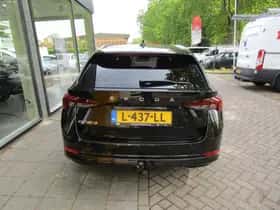 Škoda Octavia (2021) thumbnail 9