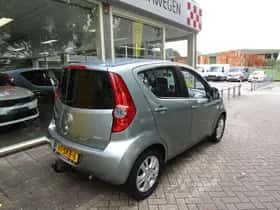 Opel Agila (2011) thumbnail 6