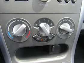 Opel Agila (2012) thumbnail 7