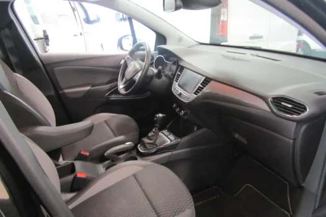 Opel Crossland X (2019) thumbnail 4