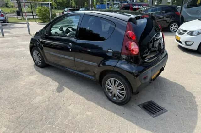 Peugeot 107 (2012) thumbnail 3
