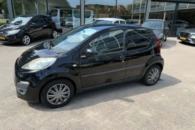 Peugeot 107 (2012) thumbnail 5