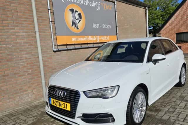 Audi A3 (2015) thumbnail 1