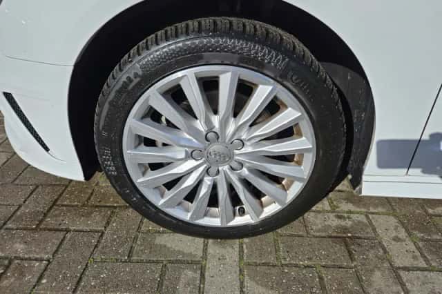 Audi A3 (2015) thumbnail 4