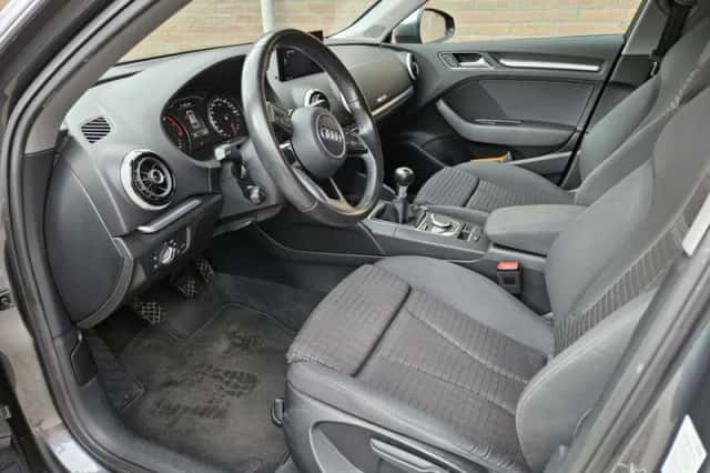 Audi A3 (2016) thumbnail 6