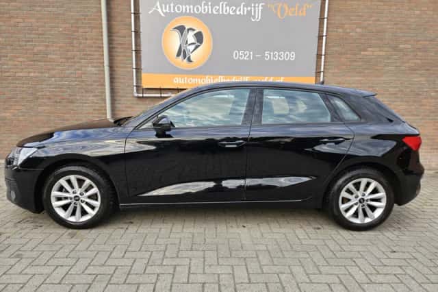 Audi A3 (2022) thumbnail 4
