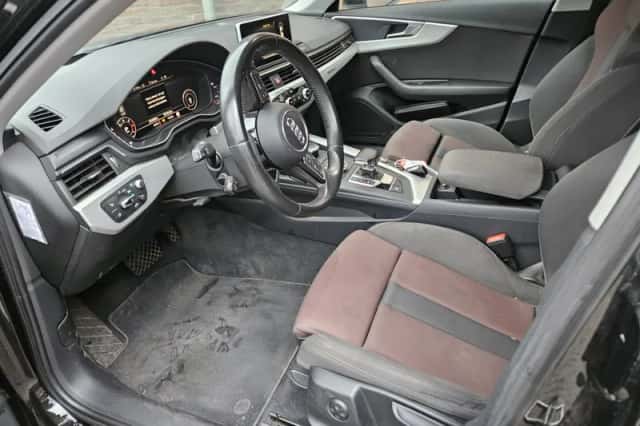 Audi A4 (2016) thumbnail 5