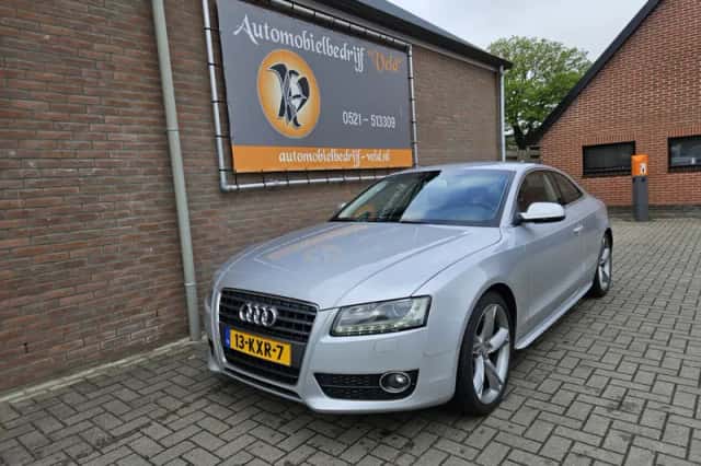 Audi A5 (2010) thumbnail 2