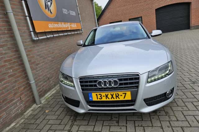 Audi A5 (2010) thumbnail 3