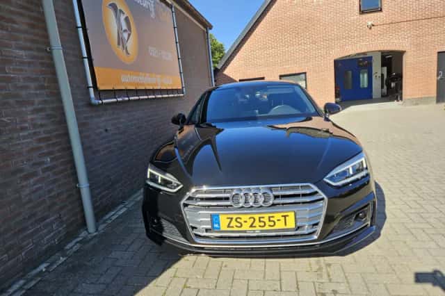 Audi A5 (2019) thumbnail 2