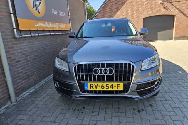 Audi Q5 (2014) thumbnail 2