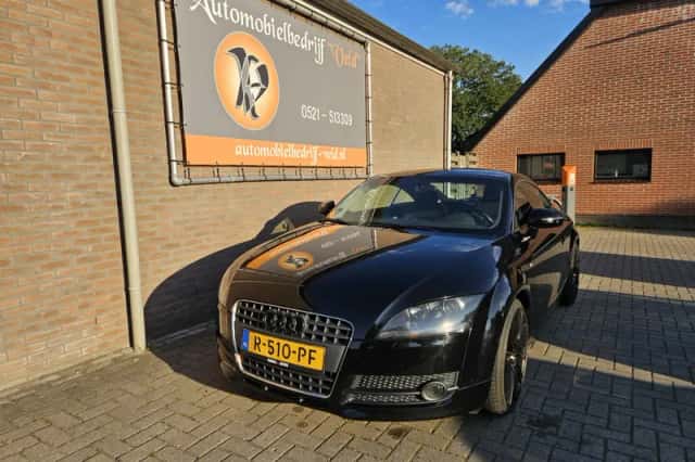 Audi TT (2009) thumbnail 2