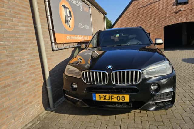 BMW X5 (2014) thumbnail 3