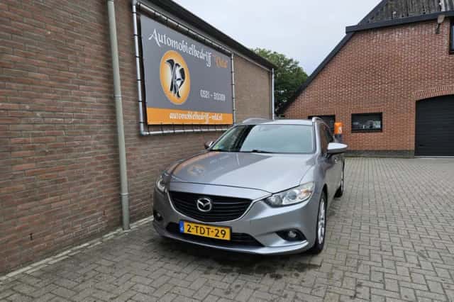 Mazda 6 (2014) thumbnail 2