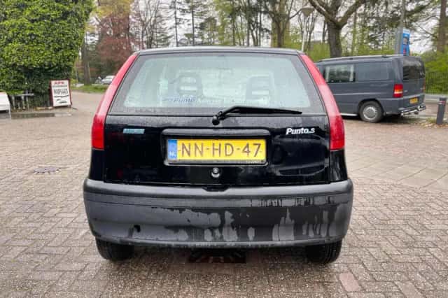 Fiat Punto (1996) thumbnail 6
