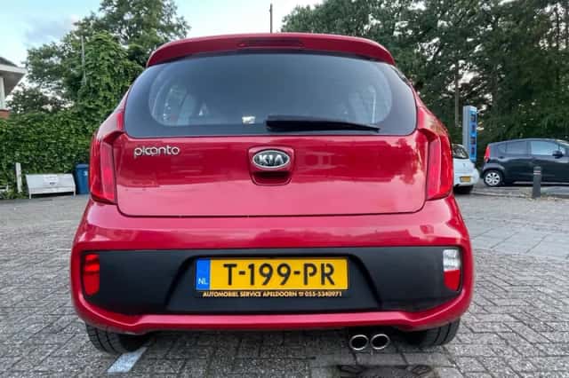 Kia Picanto (2012) thumbnail 6