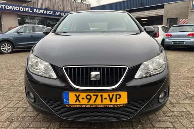 SEAT Ibiza (2009) thumbnail 2