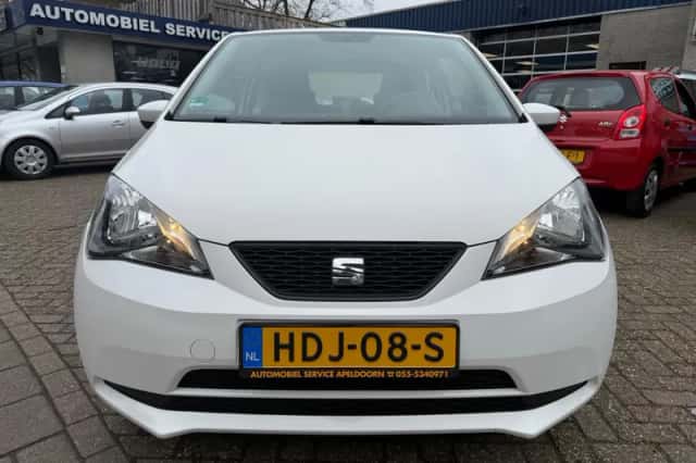 SEAT Mii (2015) thumbnail 2
