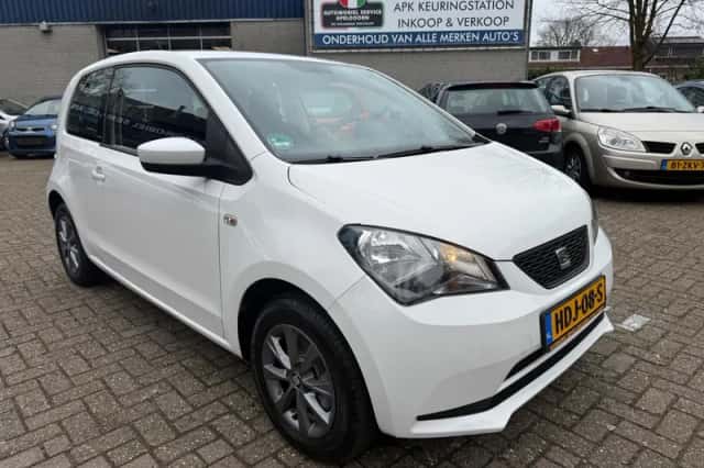 SEAT Mii (2015) thumbnail 3