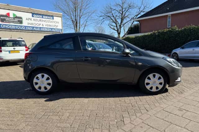 Opel Corsa (2017) thumbnail 4