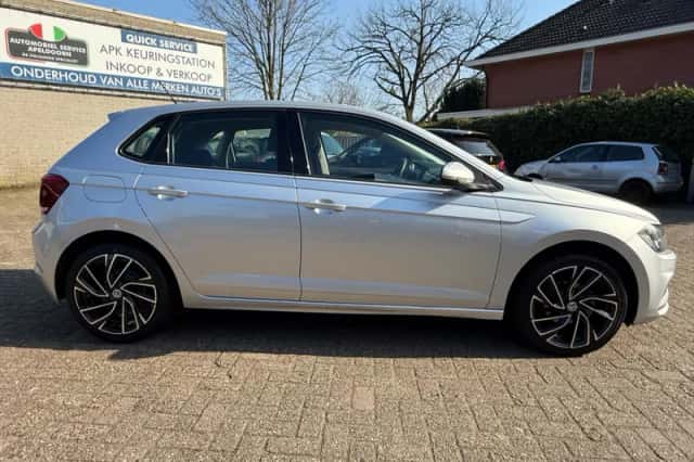 Volkswagen Polo (2018) thumbnail 5