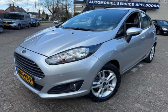 Ford Fiesta (2015) thumbnail 1