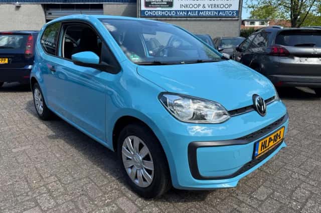 Volkswagen Up! (2016) thumbnail 3