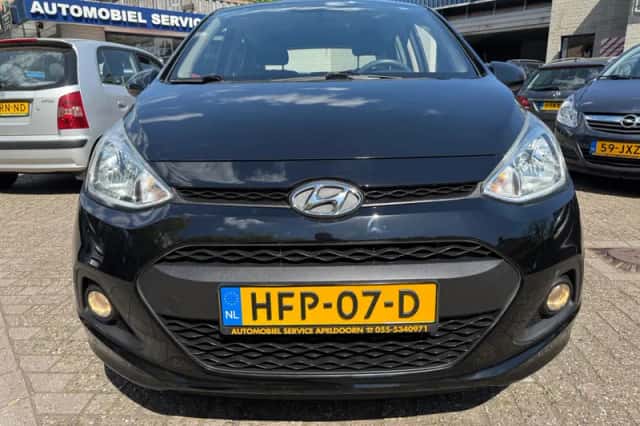 Hyundai i10 (2013) thumbnail 2