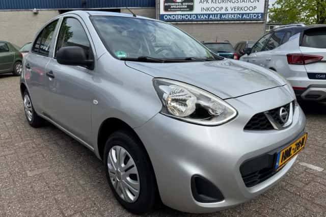 Nissan Micra (2015) thumbnail 3