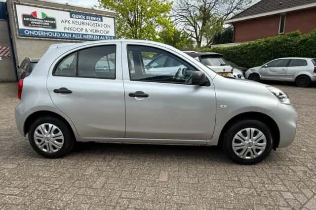 Nissan Micra (2015) thumbnail 4