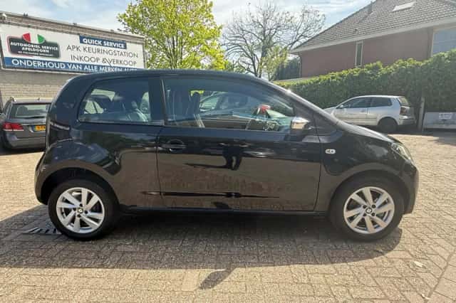 SEAT Mii (2014) thumbnail 4