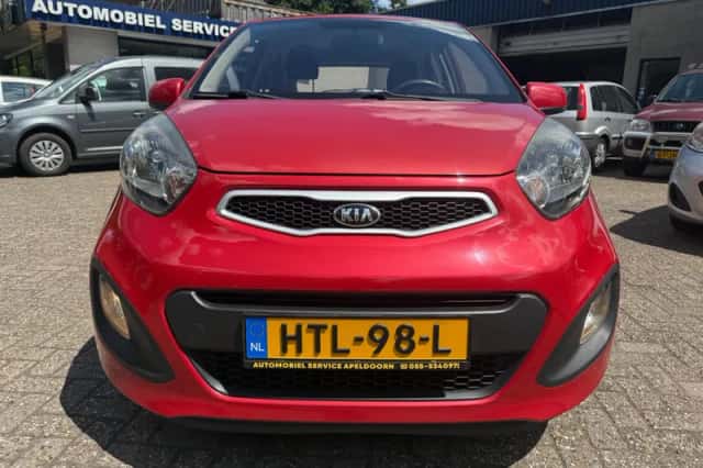 Kia Picanto (2015) thumbnail 2