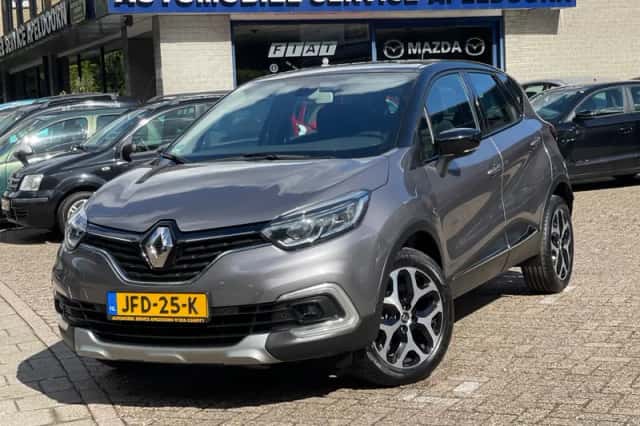 Renault Captur (2017) thumbnail 1