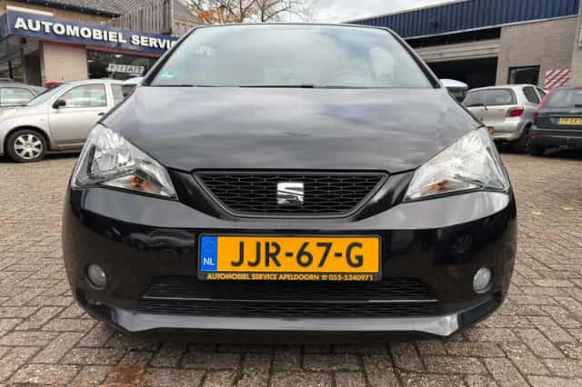 SEAT Mii (2015) thumbnail 2
