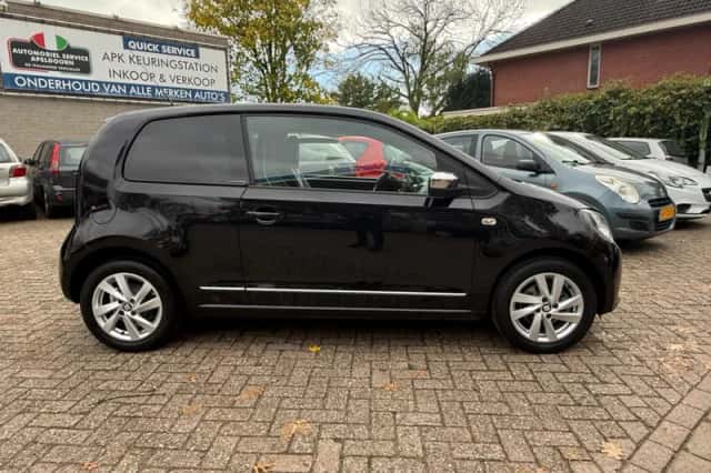 SEAT Mii (2015) thumbnail 4