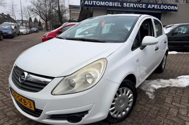 Opel Corsa (2008) thumbnail 1