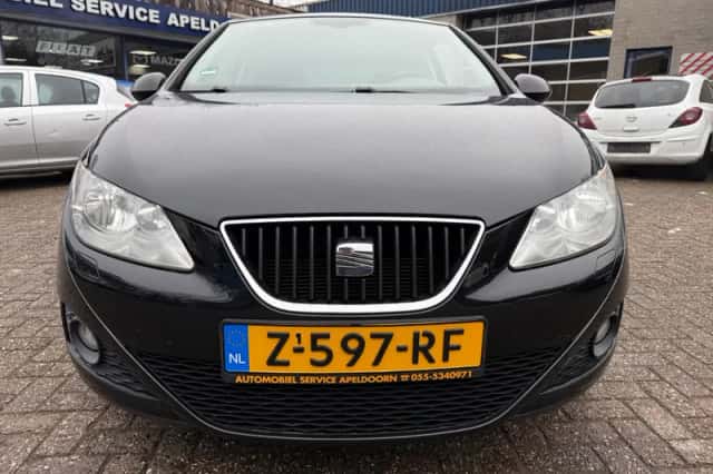 SEAT Ibiza (2012) thumbnail 2