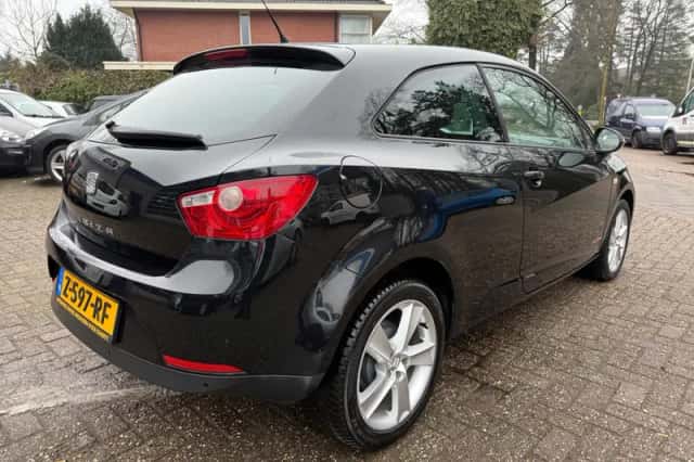 SEAT Ibiza (2012) thumbnail 5