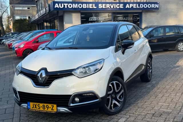 Renault Captur (2017) thumbnail 1