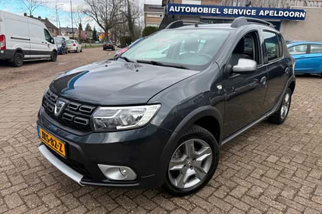 Dacia Sandero (2017) thumbnail 1
