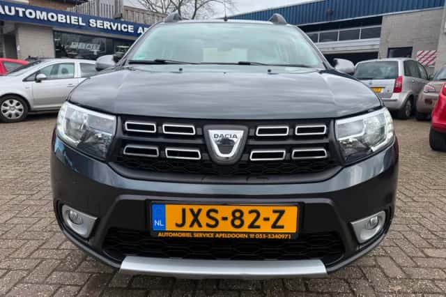 Dacia Sandero (2017) thumbnail 2
