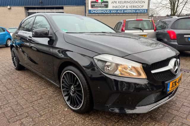 Mercedes-Benz A-Klasse (2016) thumbnail 3