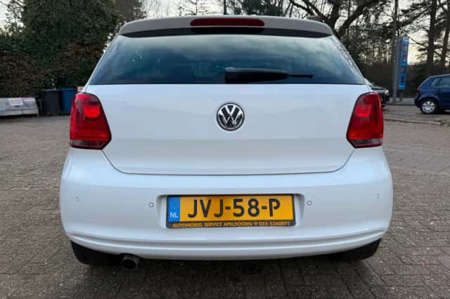 Volkswagen Polo (2011) thumbnail 6